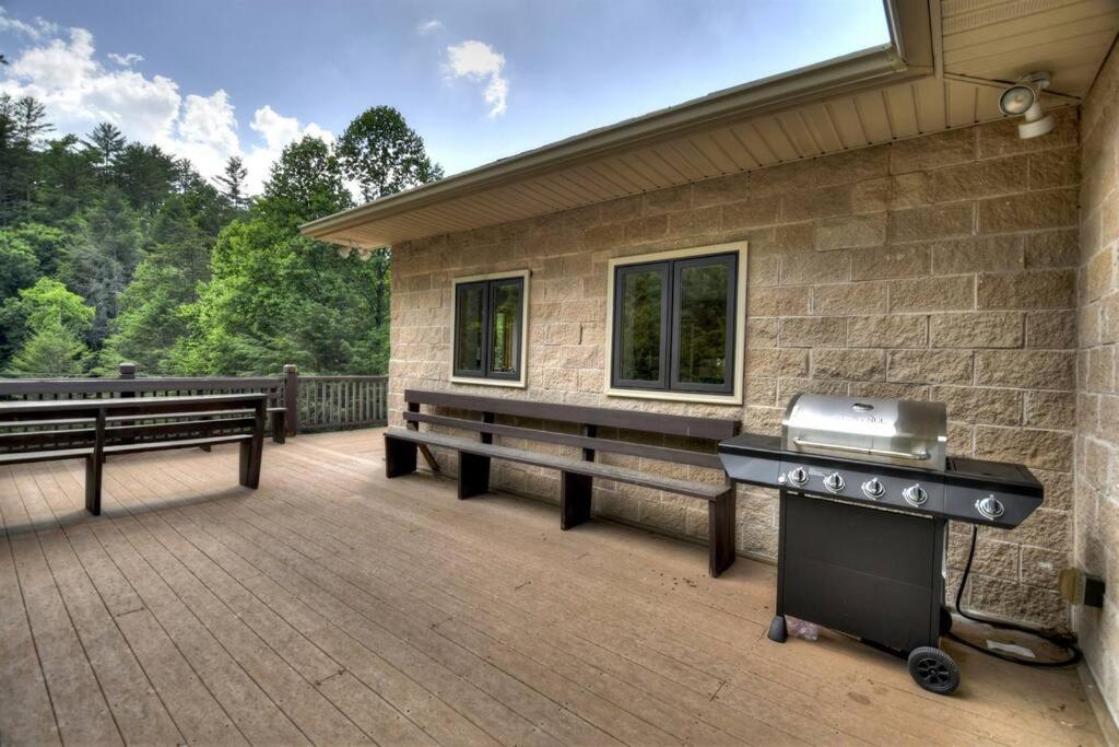 Ferienhaus The Chariot - Creek Front With Hottub, Fire Pits, Billiards, Ev Charger - Sandalwood