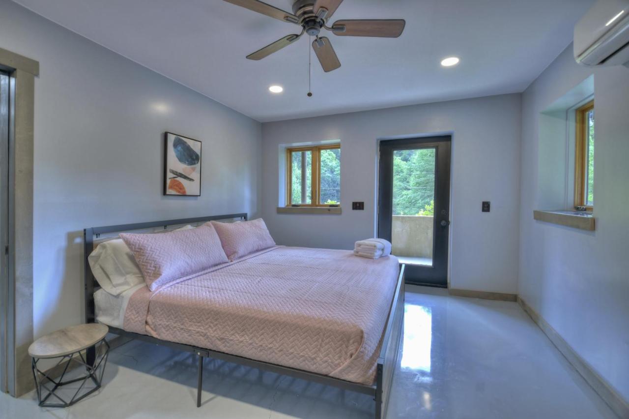 The Chariot - Creek Front With Hottub, Fire Pits, Billiards, Ev Charger - Sandalwood * Blue Ridge