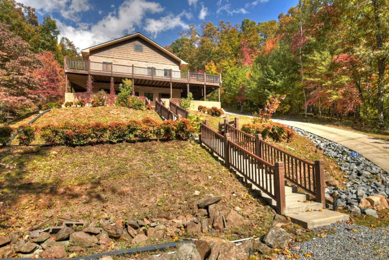 The Chariot - Creek Front With Hottub, Fire Pits, Billiards, Ev Charger - Sandalwood *